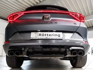 Formentor VZ 4Drive MATRIX PANO KAMERA LEDER