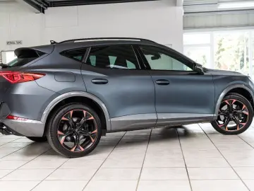 Formentor VZ 4Drive MATRIX PANO KAMERA LEDER