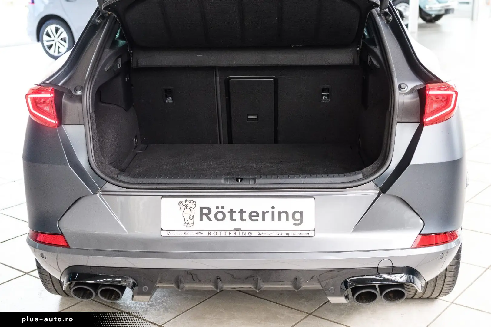 Formentor VZ 4Drive MATRIX PANO KAMERA LEDER