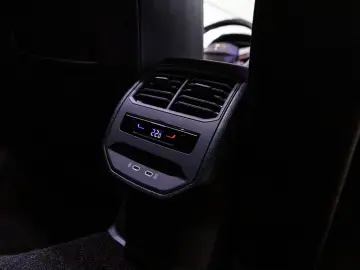 Formentor VZ 4Drive MATRIX PANO KAMERA LEDER