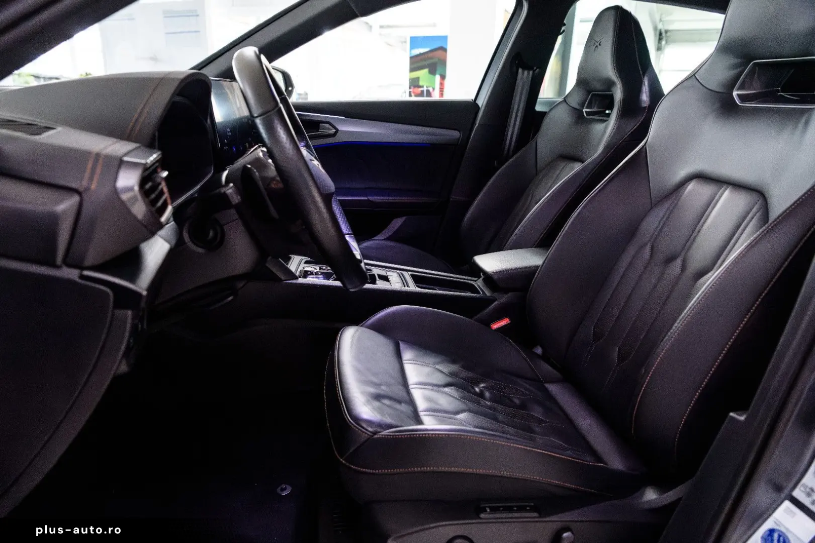 Formentor VZ 4Drive MATRIX PANO KAMERA LEDER