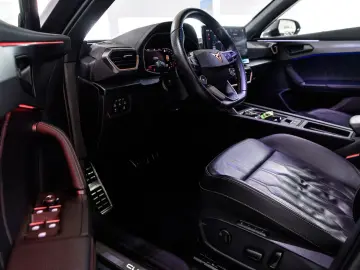 Formentor VZ 4Drive MATRIX PANO KAMERA LEDER