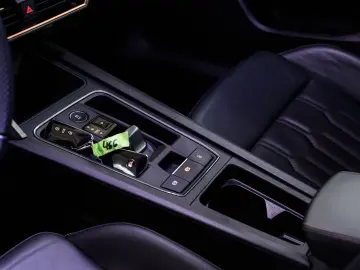 Formentor VZ 4Drive MATRIX PANO KAMERA LEDER