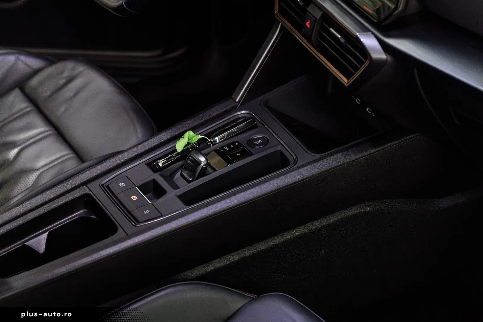 Formentor VZ 4Drive MATRIX PANO KAMERA LEDER