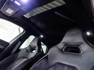 Formentor VZ 4Drive MATRIX PANO KAMERA LEDER