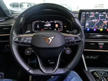 Formentor VZ 4Drive MATRIX PANO KAMERA LEDER