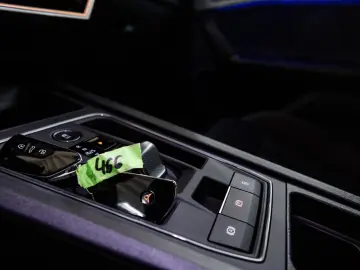 Formentor VZ 4Drive MATRIX PANO KAMERA LEDER