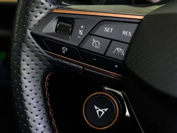 Formentor VZ 4Drive MATRIX PANO KAMERA LEDER