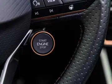 Formentor VZ 4Drive MATRIX PANO KAMERA LEDER