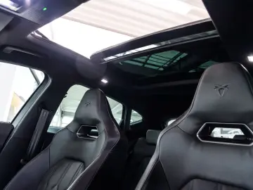 Formentor VZ 4Drive MATRIX PANO KAMERA LEDER