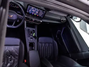 Formentor VZ 4Drive MATRIX PANO KAMERA LEDER