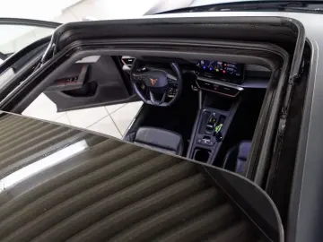 Formentor VZ 4Drive MATRIX PANO KAMERA LEDER