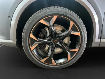 Formentor VZ 4D AHK Pano LED LM 19  Navi RFK ACC