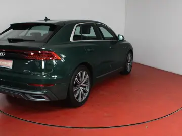Q8  S-Line 55TFSI