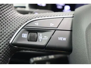 Q8 50 TDI quattro S line Navi Matrix AHK HUD