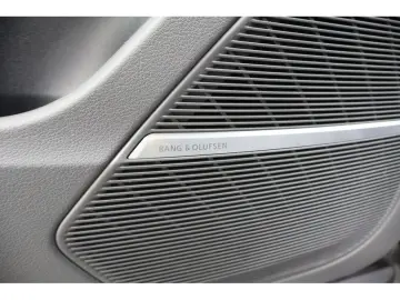 Q8 50 TDI quattro S line Navi Matrix AHK HUD