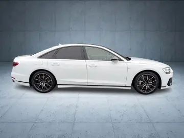 A8 60 TFSI e S line exclusive Pano HuD B&O Assis