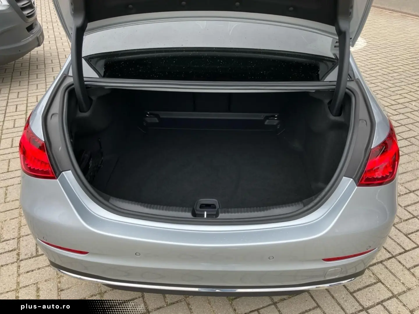 C 220 d Avantgarde LenkradH AHK Kamera Totwinkel