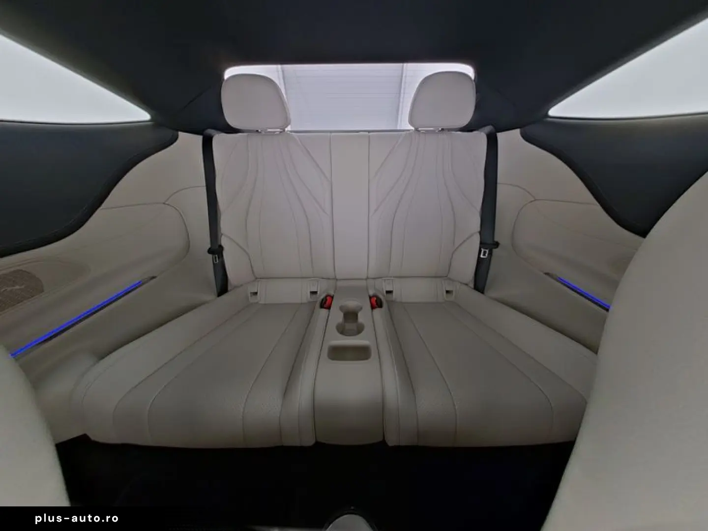 CLE 300 e 4M AMG NIGHT DiG.L DISTR AMBIE MEM PAN