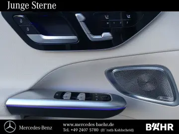 C 300 4M Avantgarde Distronic Head-Up Burmester