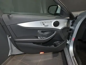 E 220 d AVANTGARDE STHZ MEMORY SHZ TOT