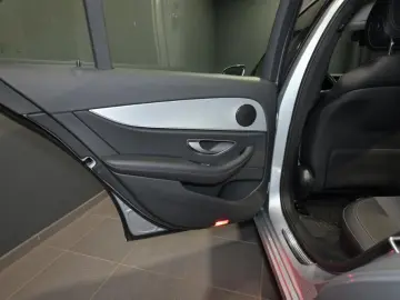 E 220 d AVANTGARDE STHZ MEMORY SHZ TOT