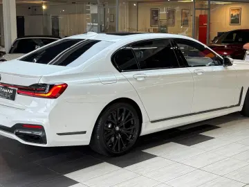 740dL Lang M Sport Lounge Tisch 3xTV B&W