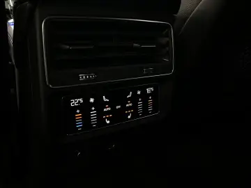 Q7 50 TDI quattro S-line ACC TOTW STHZG HUD 360