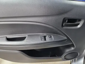 MITSUBISHI SPACE STAR 1.0i 71 CP 2015