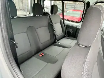 Renault Trafic Combi 2.0 Blue dCi 110 S&S L1 8 1 Life