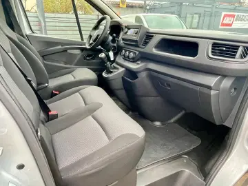 Renault Trafic Combi 2.0 Blue dCi 110 S&S L1 8 1 Life