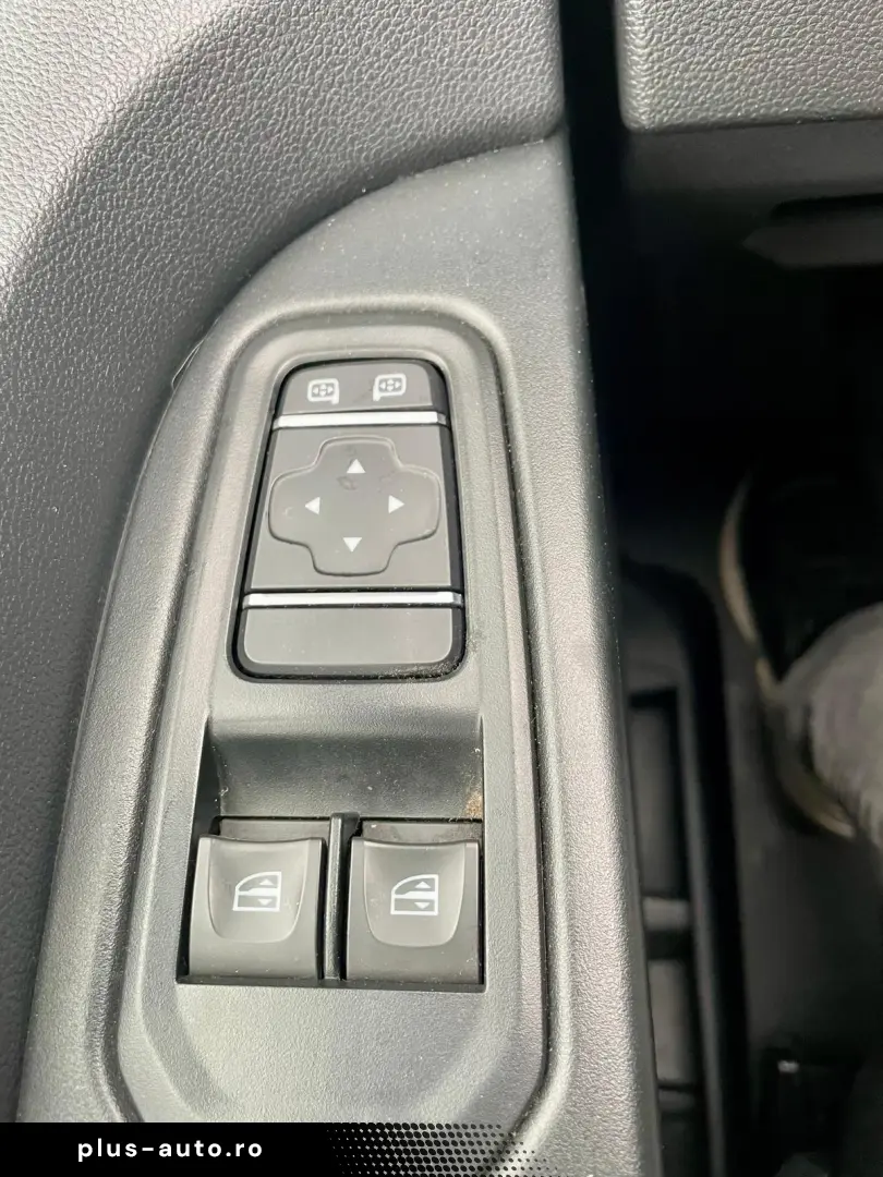 Renault Trafic Combi 2.0 Blue dCi 110 S&S L1 8 1 Life