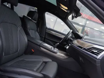 750 d Lang xDrive MegaVoll UPE165.000€