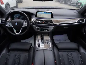 750 d Lang xDrive MegaVoll UPE165.000€