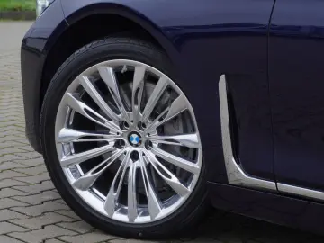 750 d Lang xDrive MegaVoll UPE165.000€