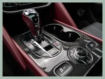 Bentayga S Hybrid    BENTLEY DÜSSELDORF