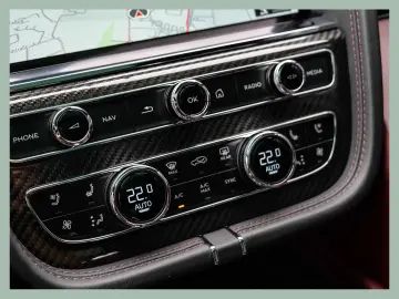 Bentayga S Hybrid    BENTLEY DÜSSELDORF