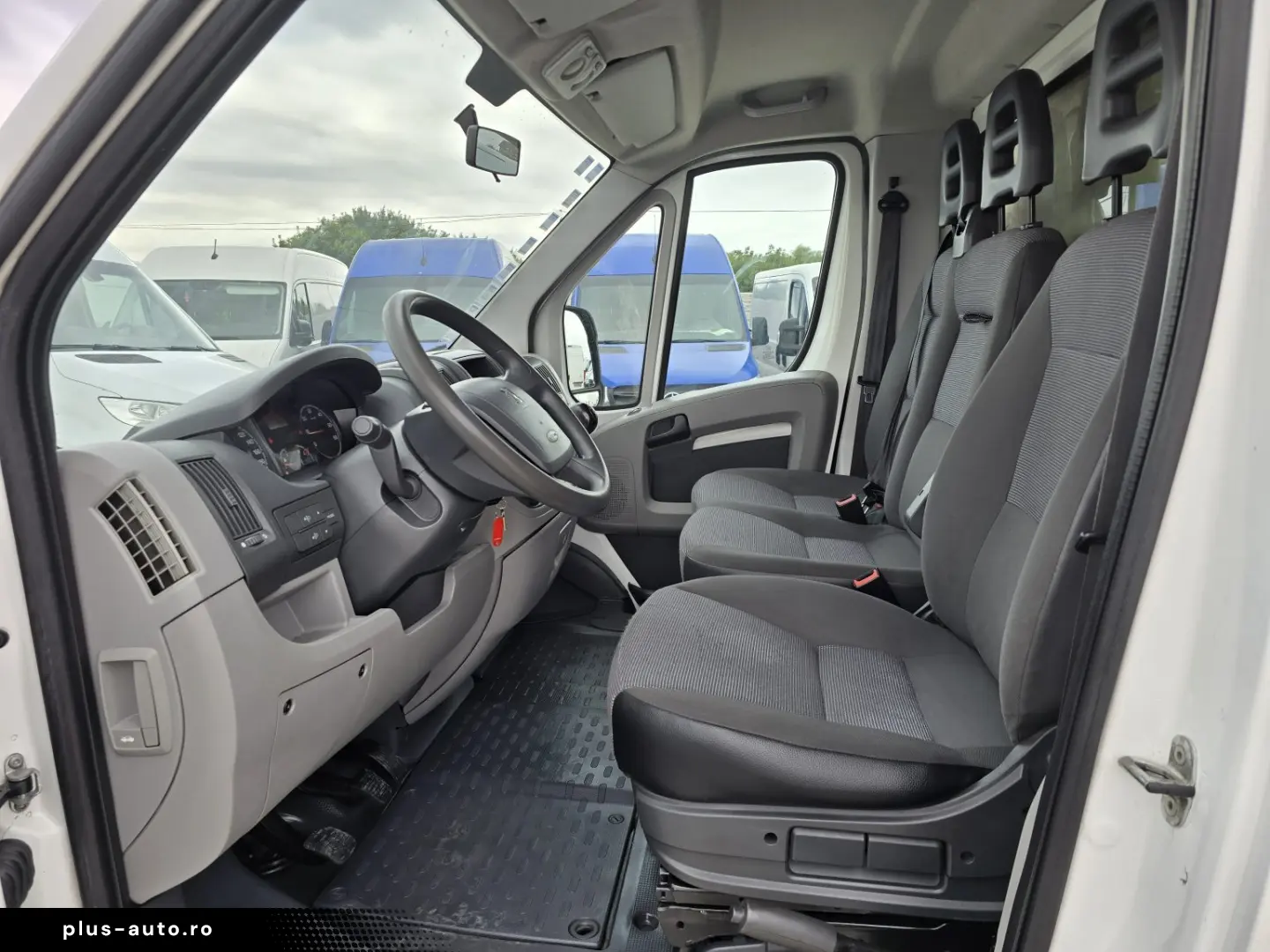 PEUGEOT BOXER KOFFER cu LIFT