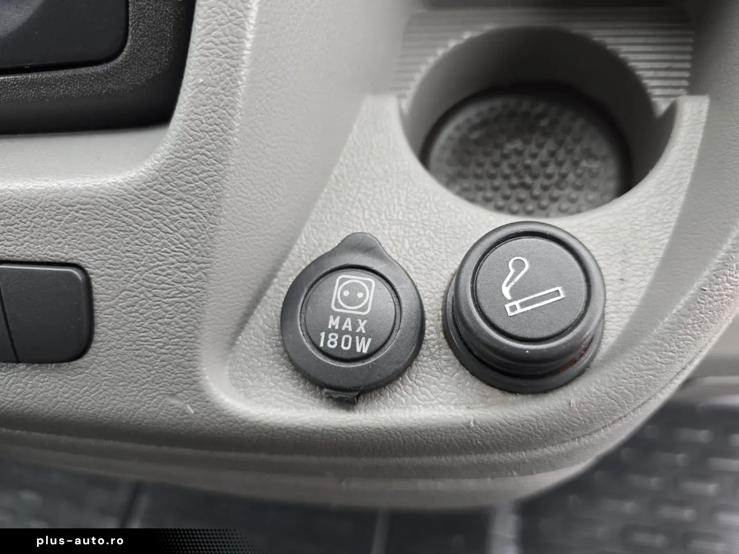 PEUGEOT BOXER KOFFER cu LIFT