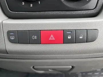 PEUGEOT BOXER KOFFER cu LIFT