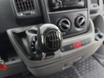 PEUGEOT BOXER KOFFER cu LIFT