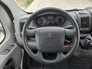 PEUGEOT BOXER KOFFER cu LIFT