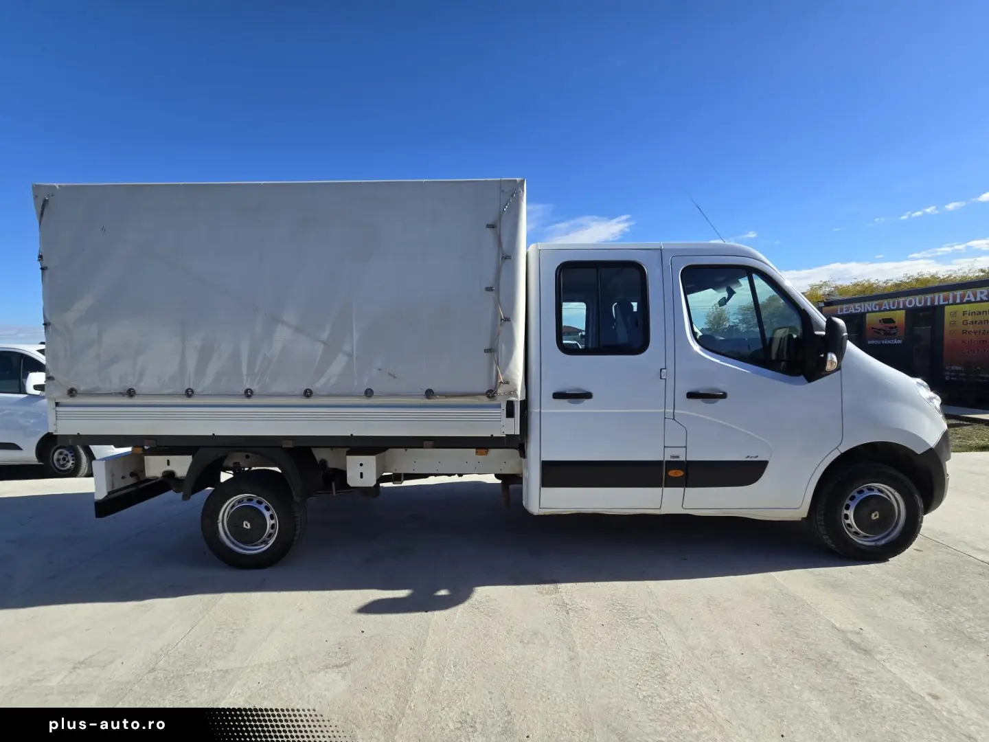 RENAULT MASTER 4X4 WEBASTO 7 LOCURI BENA