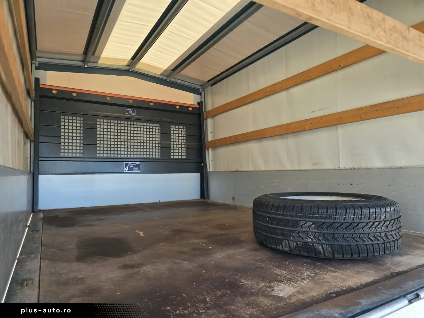 RENAULT MASTER 4X4 WEBASTO 7 LOCURI BENA