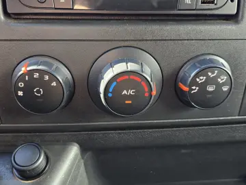 RENAULT MASTER 4X4 WEBASTO 7 LOCURI BENA