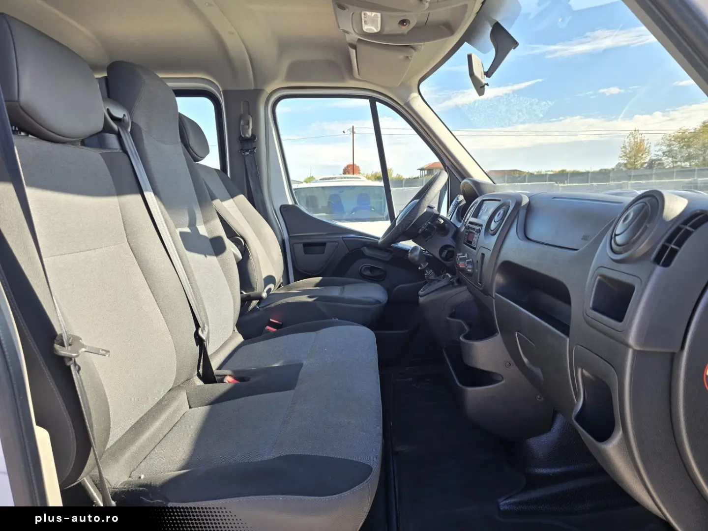 RENAULT MASTER 4X4 WEBASTO 7 LOCURI BENA