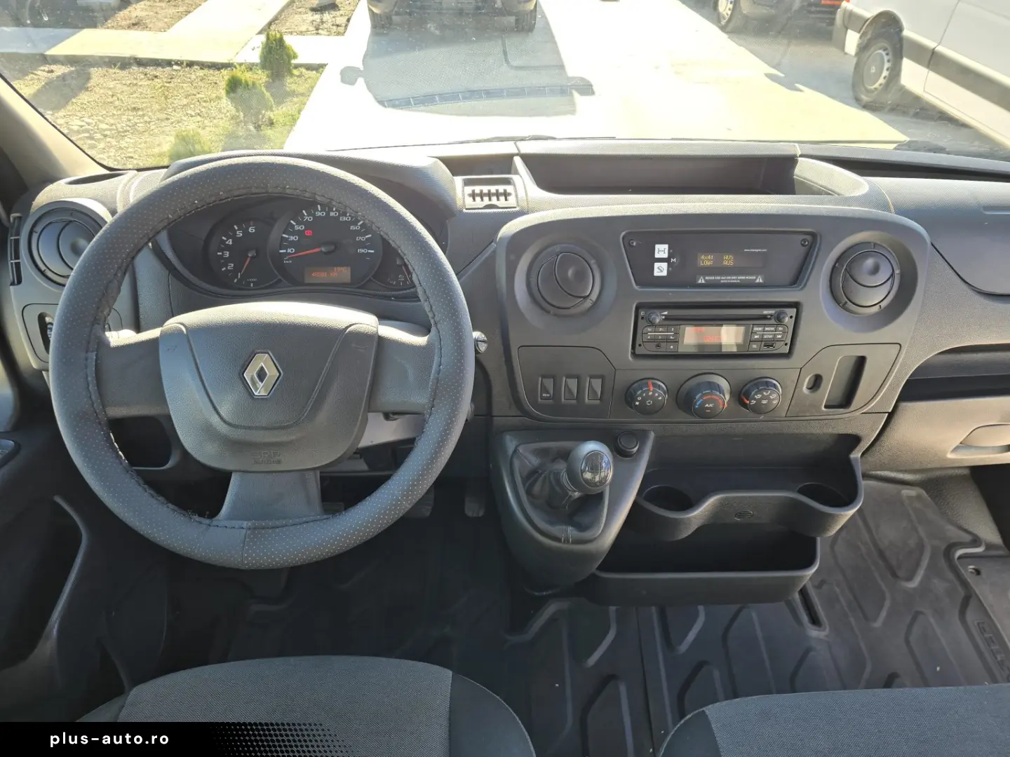 RENAULT MASTER 4X4 WEBASTO 7 LOCURI BENA