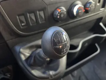 RENAULT MASTER 4X4 WEBASTO 7 LOCURI BENA