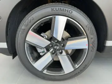 SANTA FE 1.6 HEV 4WD Signature HUD TWA AHK Pano