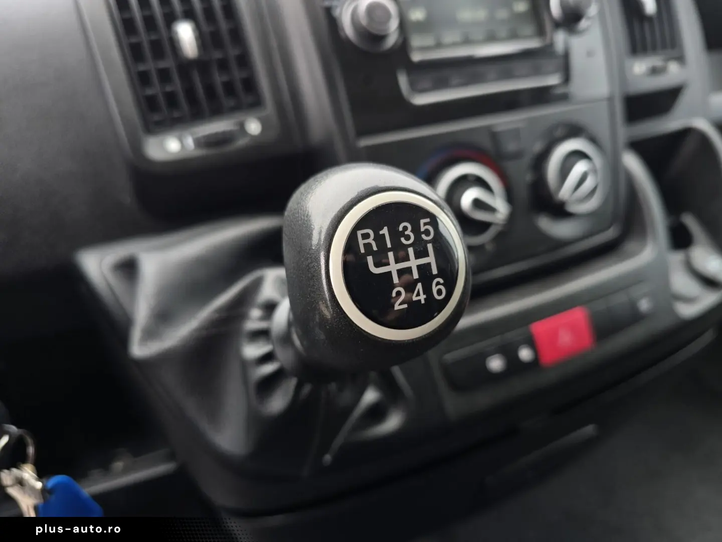 PEUGEOT BOXER LIFT KOFFER